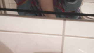 Wer will meine geile Freundin nackt sehen?