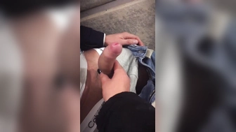 Handjob im Parkhaus
