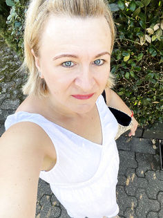 Das ist meine Frau Wanda , 47 Jahre alt