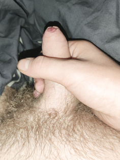 Neue Bilder von meinem kleinen behaarten Penis