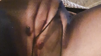 Nass in Strumpfhose