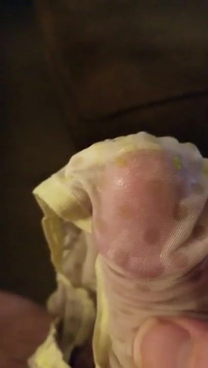 In den Slip gespritzt