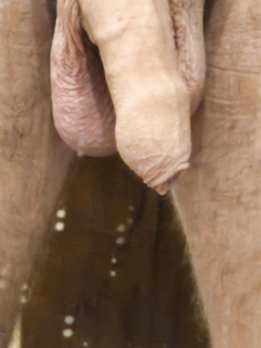Hier nun mein erstes Foto von meinem Schwanz mit Vorhaut