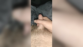 Bin Mal wieder geil und Mache meinen behaarten Penis Hart