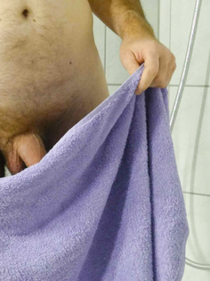 Penisbilder nach dem Duschen gemacht