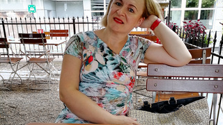 Meine Frau angezogen und nackt