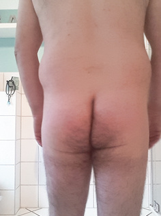 Nackter Mann was nun....