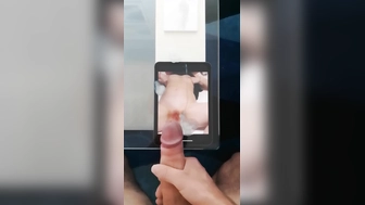 Tribut für Aachener Milf