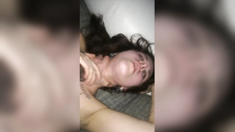 18 jährige Exfreundin missionar
