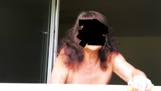 Sexana ich putze meine Fenster am liebsten nackt