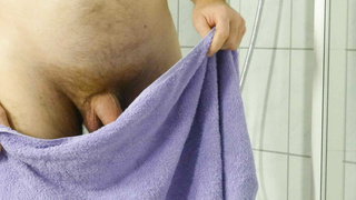 Penisbilder nach dem Duschen gemacht