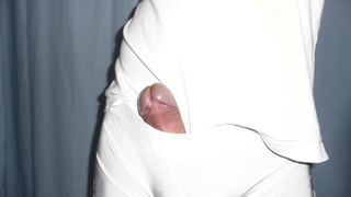 Wer schaut denn da aus der Hose raus?