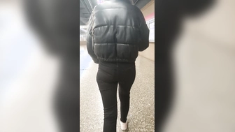Ich liebe ihren Jeans Arsch Traum Frau