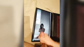 Cumtribute für die geile Emi